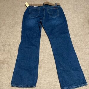 Women’s Size 14 Zena Jeans NWT Chic Casual Denim